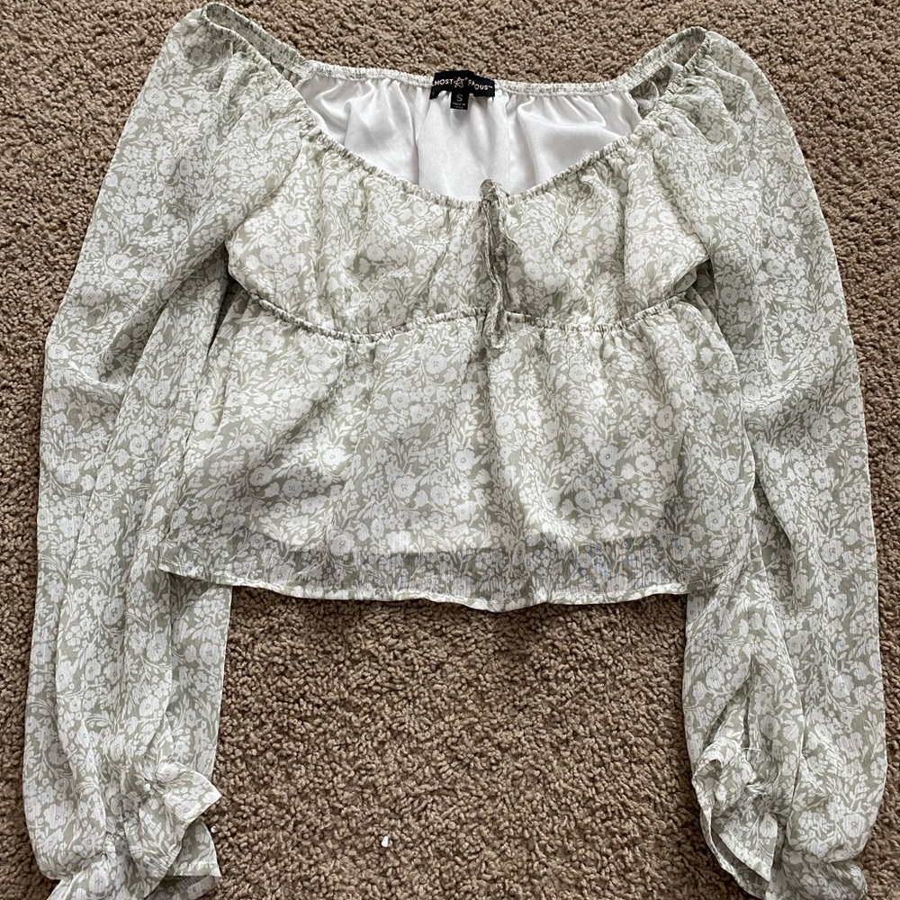 Green and white Flower Shirt with Loose Sleeves and Waist